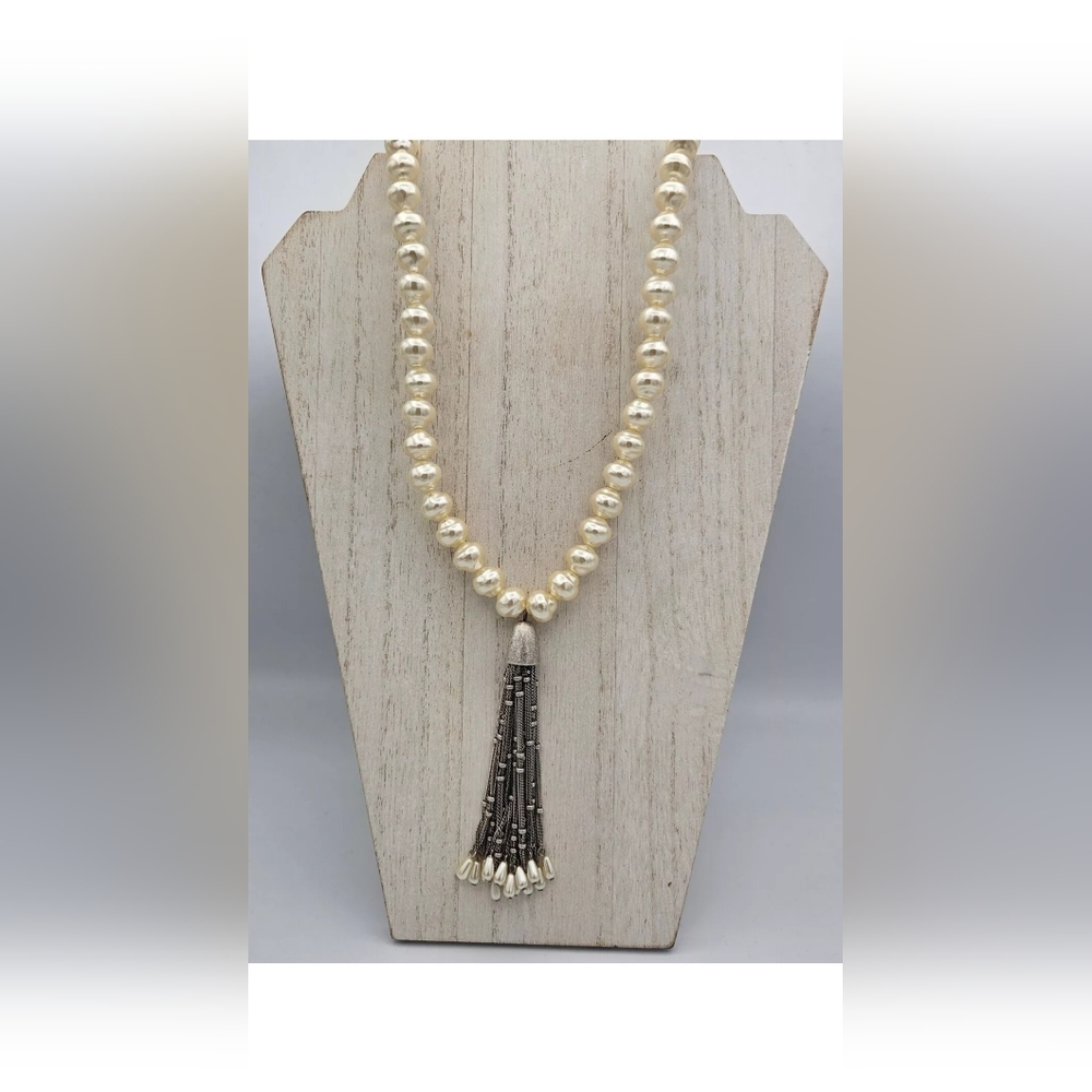 Coldwater Creek & Crave Pendant Necklace Tassel Fan Pearlescent NIB NWT